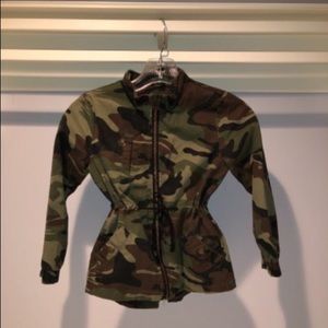 Forever 21 girls camouflage jacket